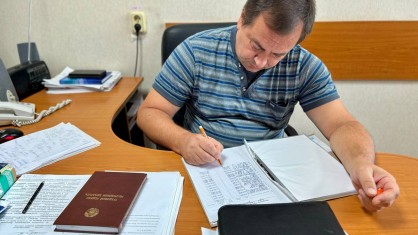 Кому из работников наниматель может предложить один свободный день в неделю для поиска новой работы и будет ли он оплачиваться?